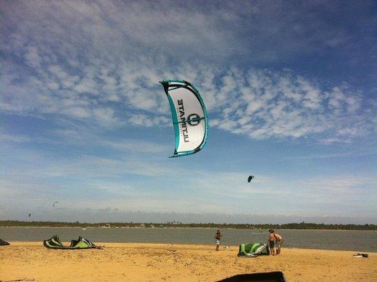 Scoop Cabana Kitesurfing คัลพิทิยา ภายนอก รูปภาพ